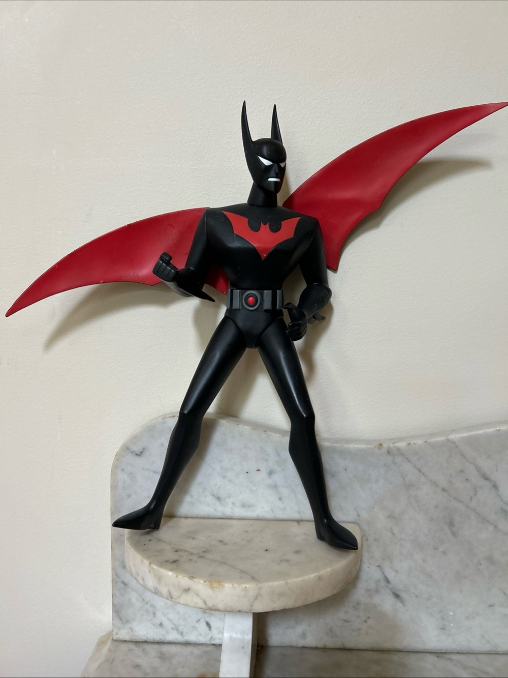 DC Comics 1999 Batman Beyond Terry McGinnis Black & Red Batman Beyond 13” Figure